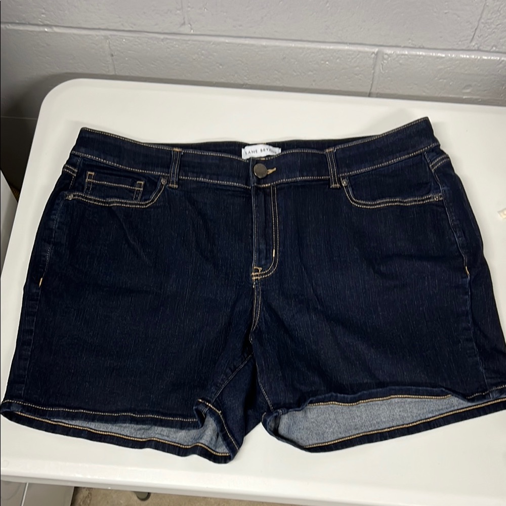 NWOT Lane Bryant Dark wash Jean Shorts